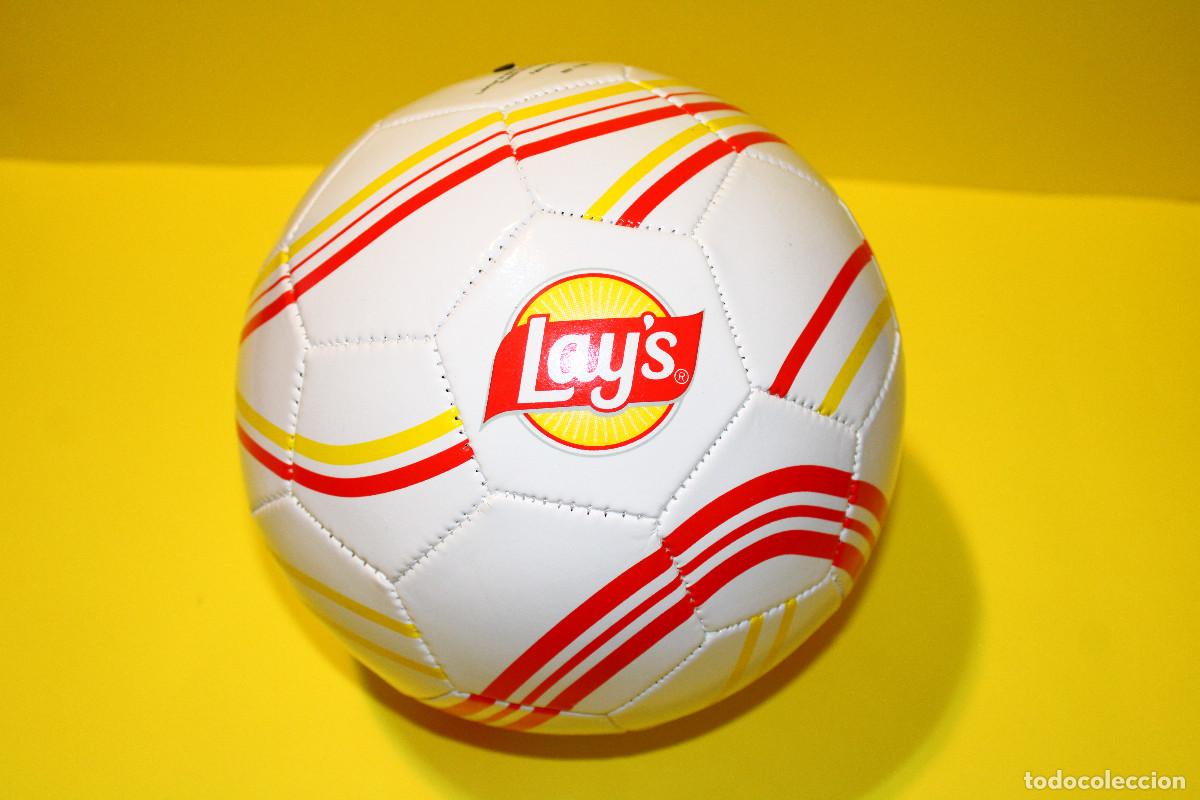 Coleccionismo deportivo: Bal&oacute;n de F&uacute;tbol LAY'S | Paneles Cosidos S&iacute;mil Cuero | Talla 5 | incl. Aguja | EDICI&Oacute;N PROMOCIONAL