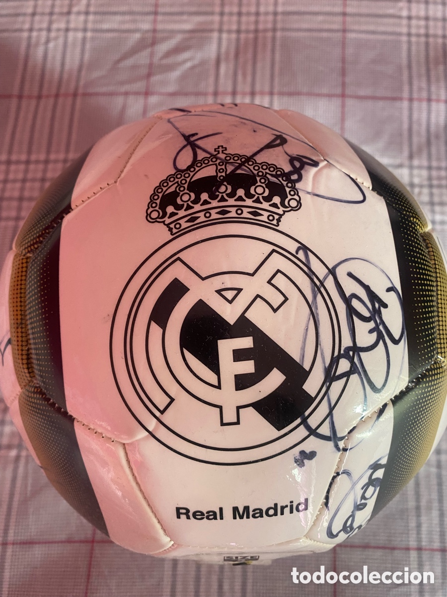 Collectionnisme sportif: Bal&oacute;n Real Madrid firmado
