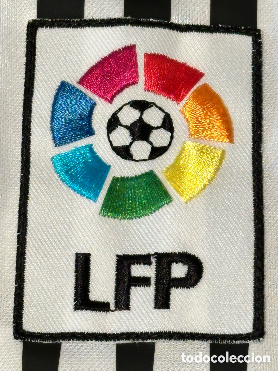 Coleccionismo deportivo: Camiseta + moneda de plata+foto firmada gal&aacute;cticos - Foto 9