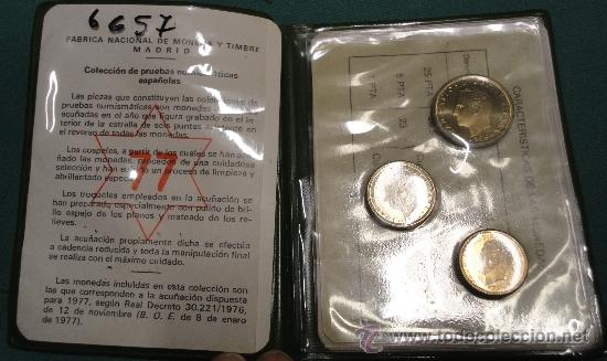 Material numism&aacute;tico: CARPETILLA DE MONEDAS DE 1/5/25 PESETAS. 1977 - Foto 1
