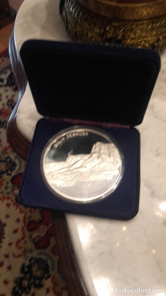 Material numism&aacute;tico: Moneda de plata pura de 12 onzas. - Foto 1