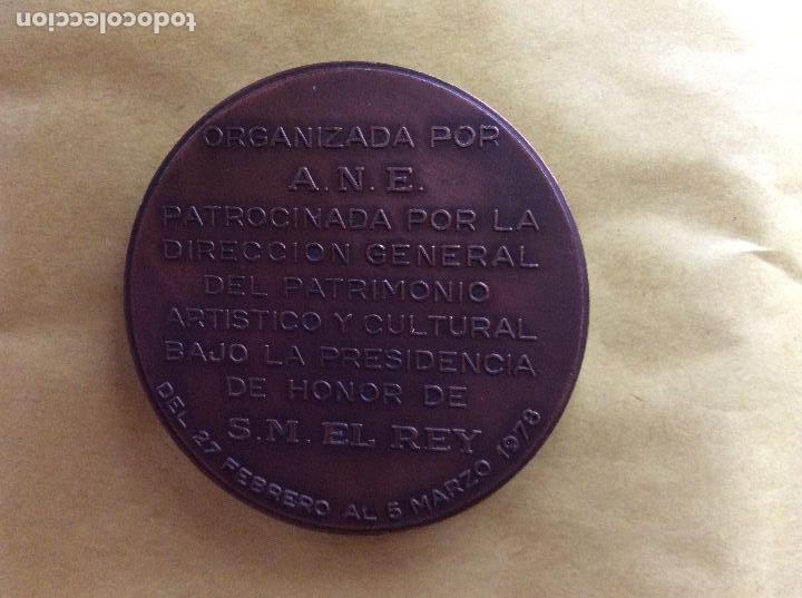 Material numism&aacute;tico: Medalla conmemorativa de numismatica Barcelona 1978. - Foto 2