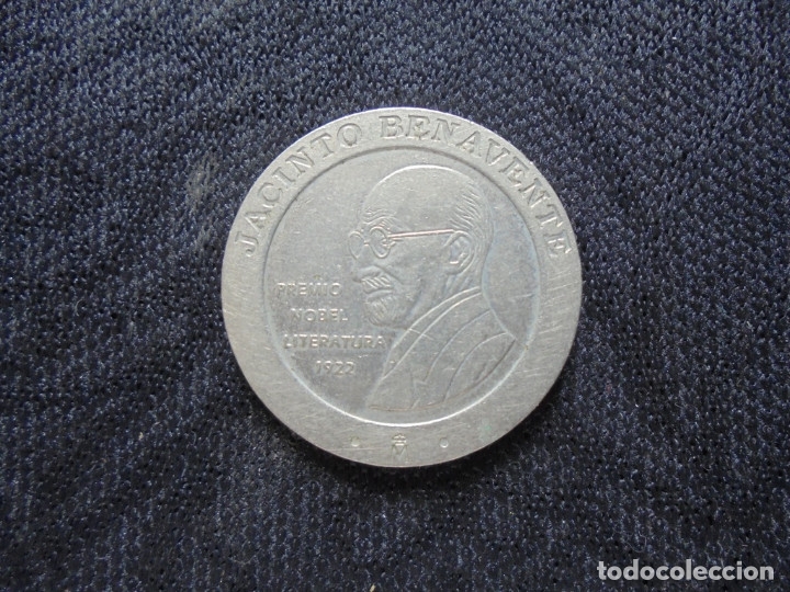 Material numism&aacute;tico: Moneda 200 pesetas Jacinto Benavente  1997 - Foto 2