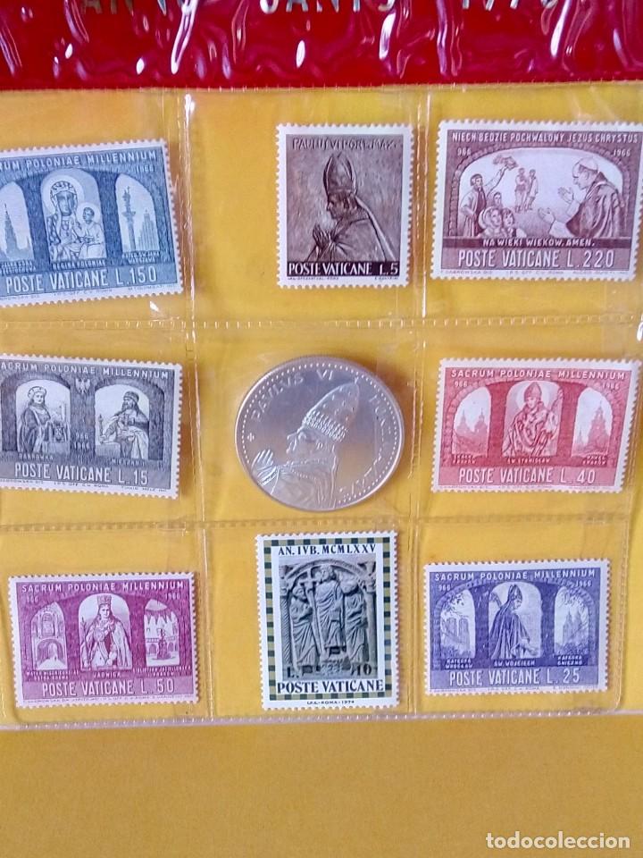 Material numism&aacute;tico: A&Ntilde;O SANTO 1975. - VATICANO (MONEDA Y SELLOS) - Foto 3
