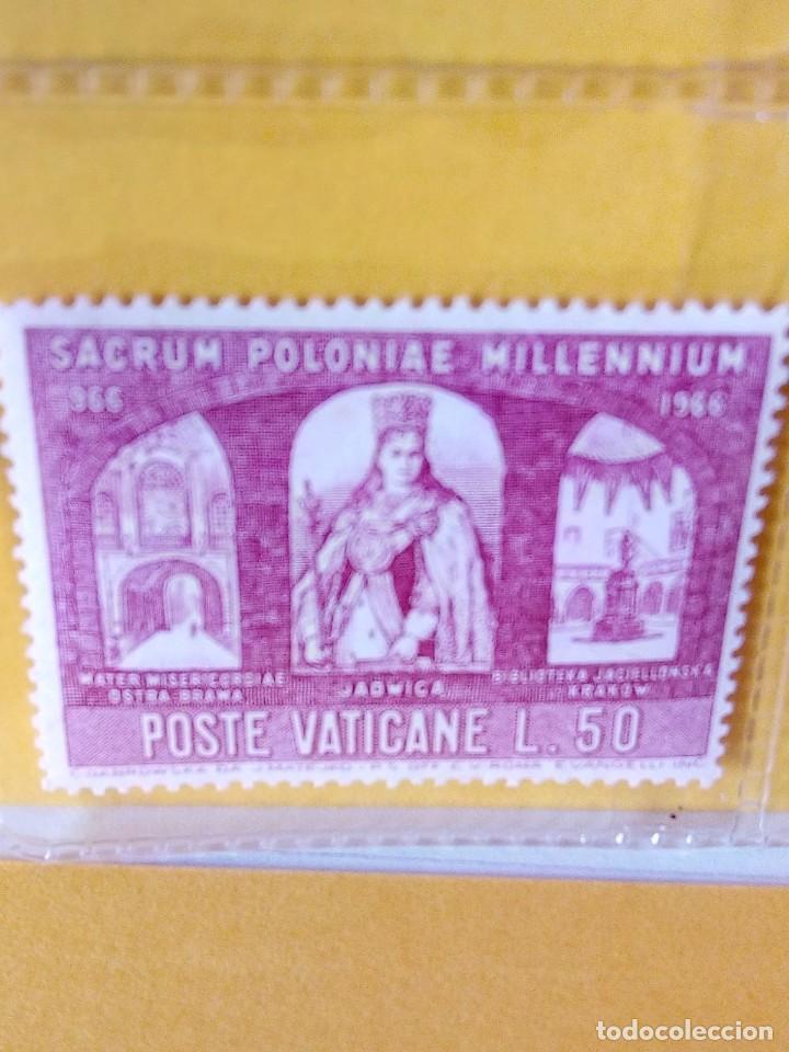 Material numism&aacute;tico: A&Ntilde;O SANTO 1975. - VATICANO (MONEDA Y SELLOS) - Foto 5