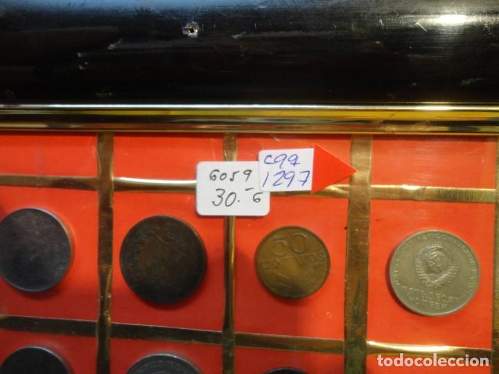 Material numism&aacute;tico: CUADRO COLECCION 54 MONEDAS 48x39 - Foto 3