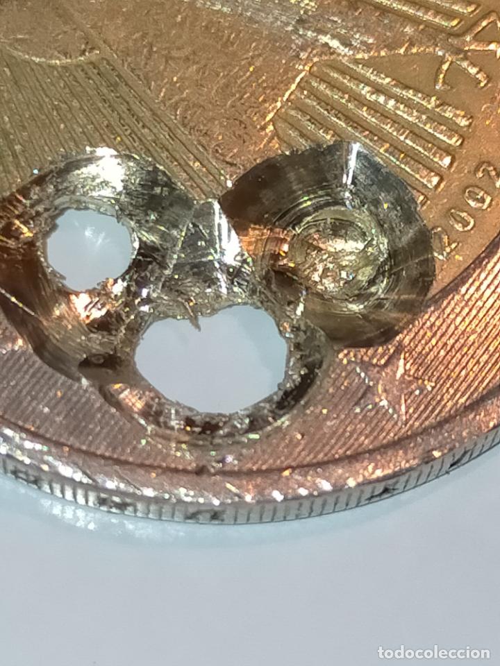 Material numism&aacute;tico: Moneda de 2 &euro; ver fotos deteriorada - Foto 6