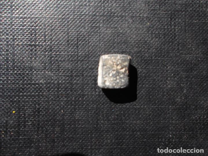 Material numism&aacute;tico: ponderal de plomo 3 gramos a clasificar - Foto 2