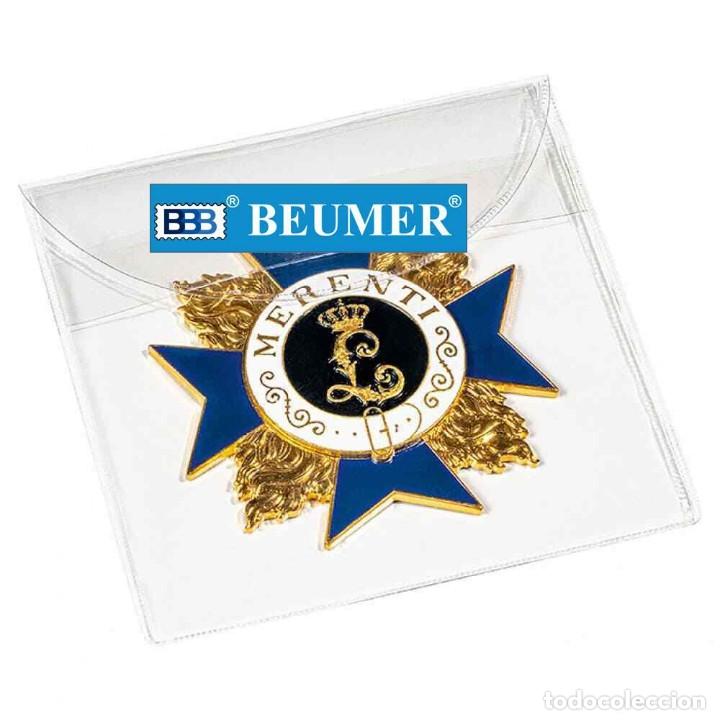Material numism&aacute;tico: Funda estuchito para condecoraciones &oacute; medallas. 60x60mm. Paquete de 50 unidades.