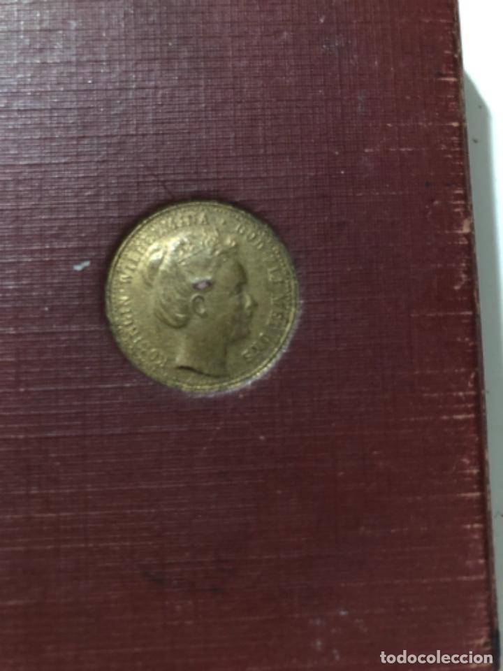 Material numism&aacute;tico: Antigua caja con r&eacute;plicas de monedas - Foto 3