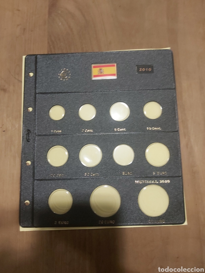 Material numism&aacute;tico: PARDO CON DOS MONEDAS DE 20 EYROS Y 8 MONEDAS EUROS - Foto 1