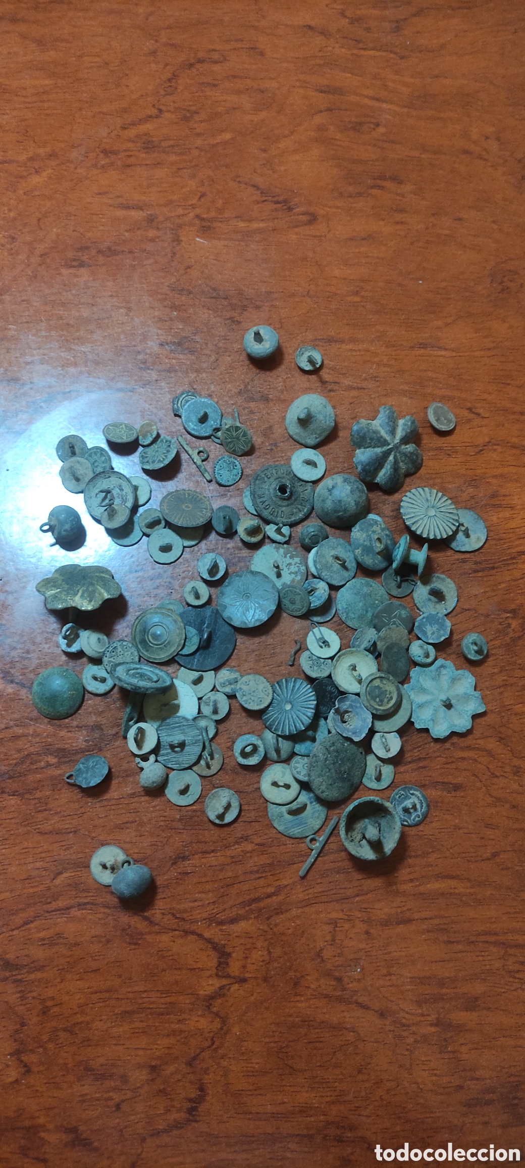 Material numism&aacute;tico: 250 gr de botones antiguos - Foto 1