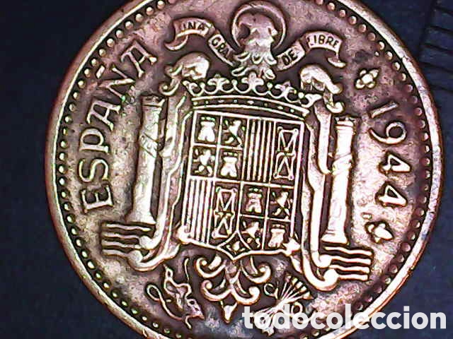 Material numism&aacute;tico: Una peseta caudillo 1944 - Foto 7