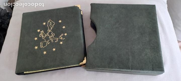 Mat&eacute;riel numismatique: ALBUM ARCHIVADOR BBB CON 20 HOJAS PARDO 753, PARA 600 MONEDAS DE 25 MM. CON CAJETIN. EURO