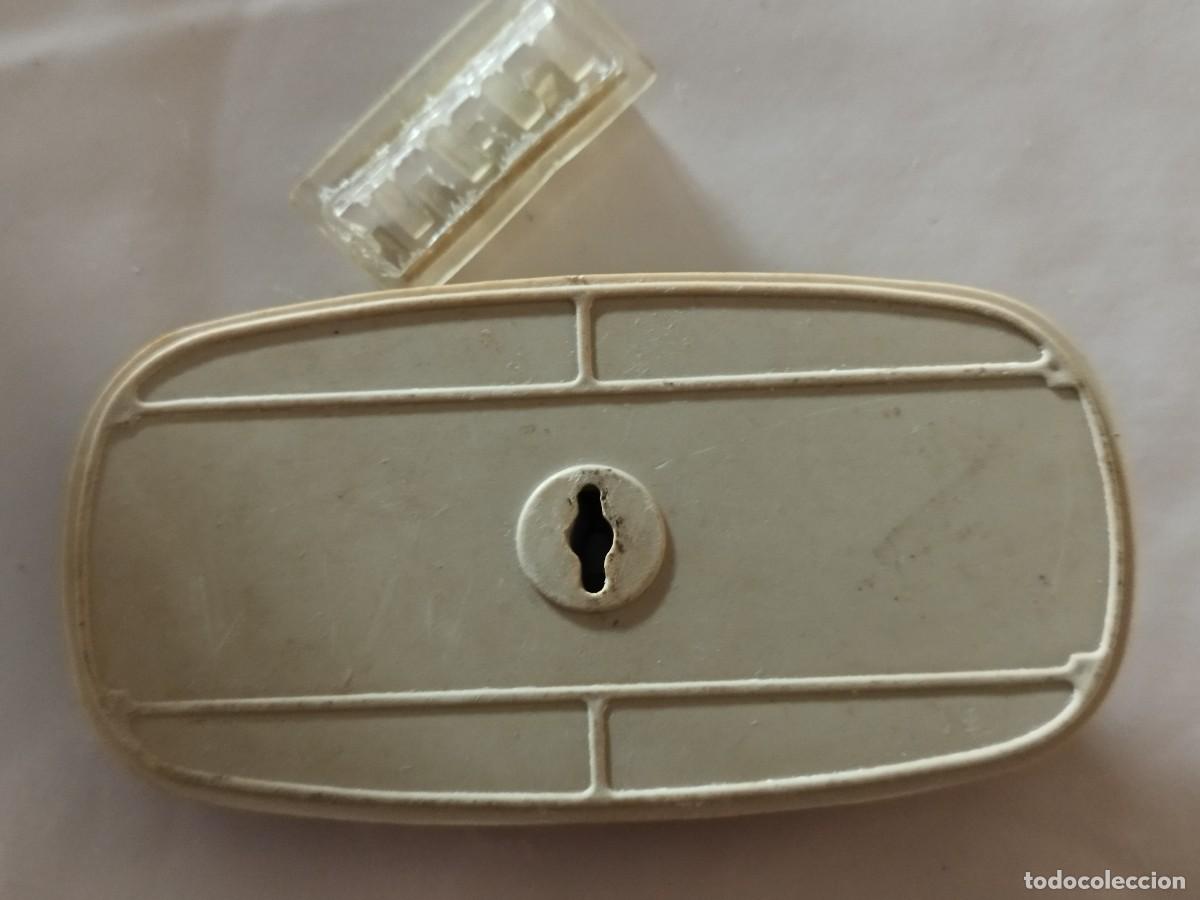 Material numism&aacute;tico: Hucha antigua Caja de Ahorros - Foto 4