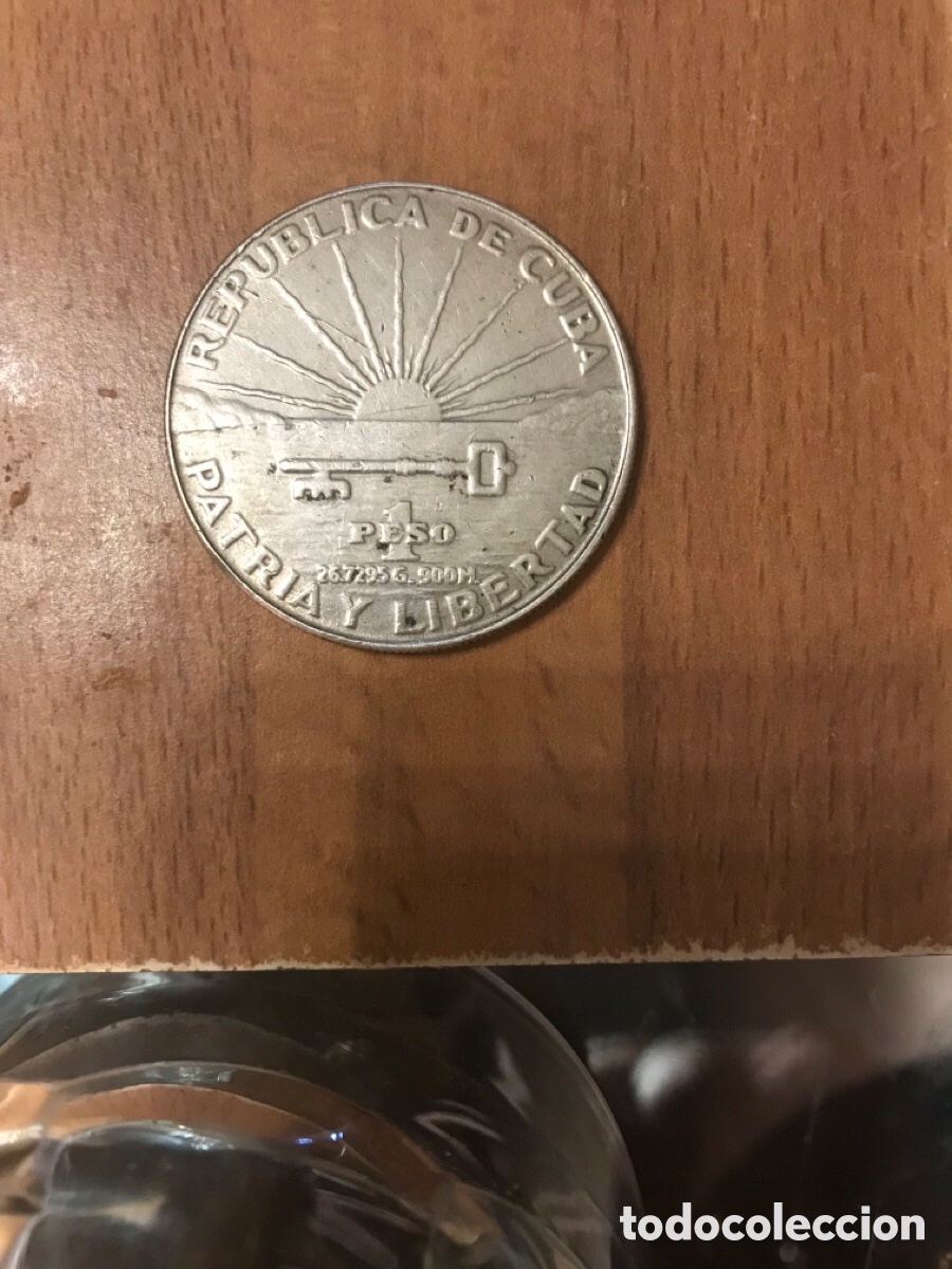 Material numism&aacute;tico: Moneda 1 peso de plata del centenario de Jos&eacute; Mart&iacute; de 1953 - Foto 2