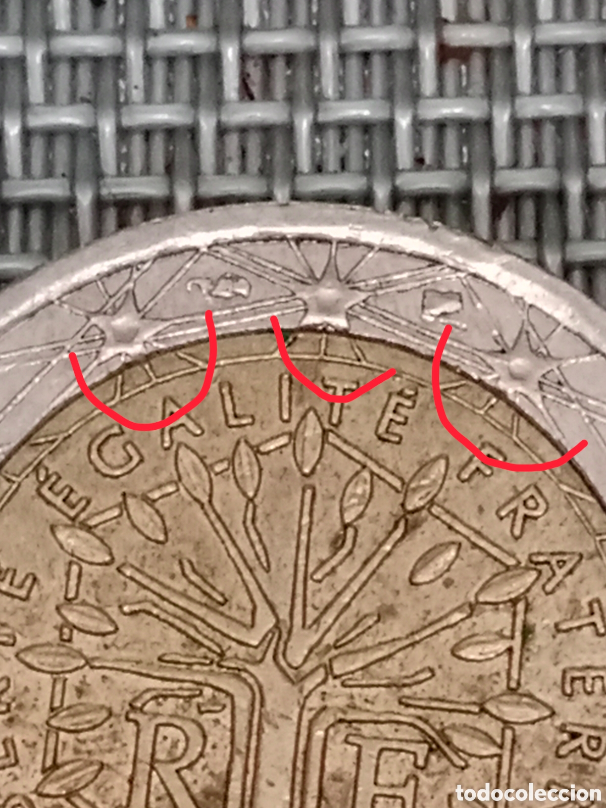 Material numism&aacute;tico: Moneda de 2 euros Francia A&ntilde;o 2000 mal Acu&ntilde;ada - Foto 1