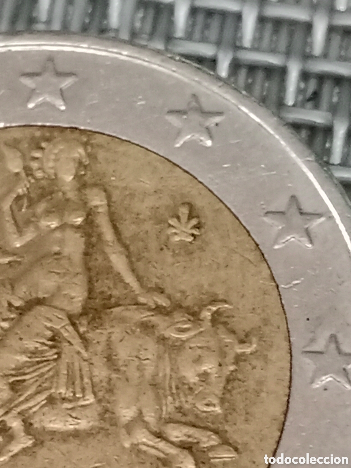 Material numism&aacute;tico: Moneda de 2 euros de Grecia 2002 mal Acu&ntilde;ada - Foto 2