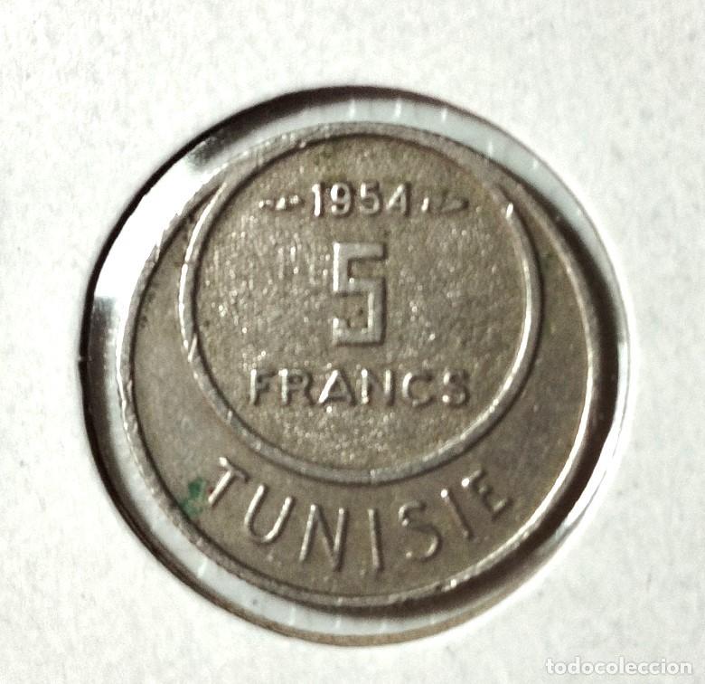 Material numism&aacute;tico: AFRICA . TUNEZ . 5 FRANCS 1954 - Foto 2