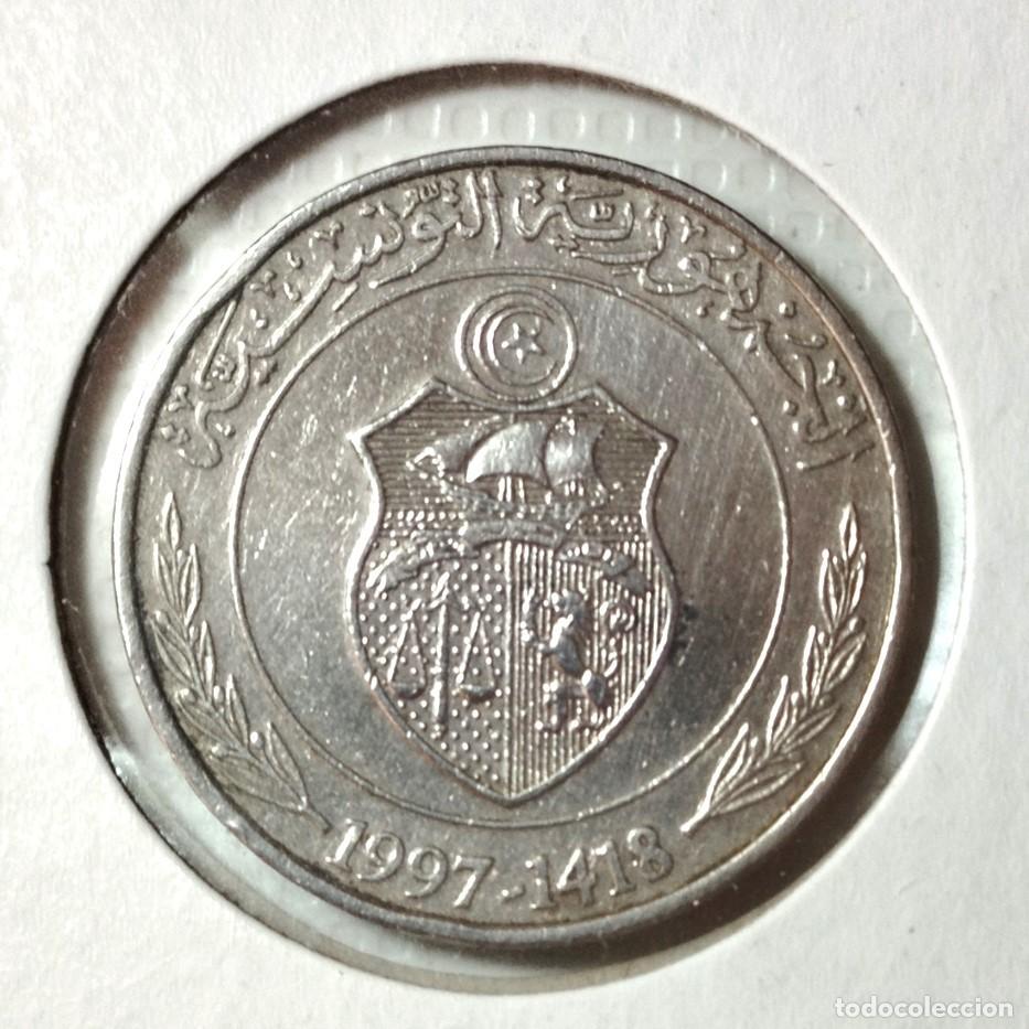 Material numism&aacute;tico: AFRICA . T&Uacute;NEZ . 1 DINAR 1997 - Foto 2