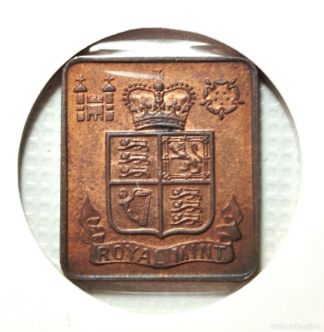 Material numism&aacute;tico: MONEDA . MEDALLA - TOKEN . ELIZABETH II . ROYAL MINT 1977 - Foto 2