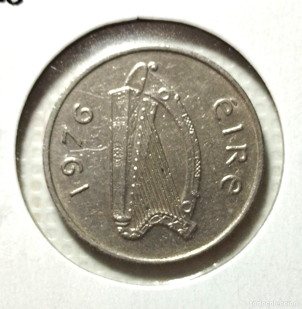 Material numism&aacute;tico: EUROPA . IRLANDA . 5 PENCE 1976 - Foto 1