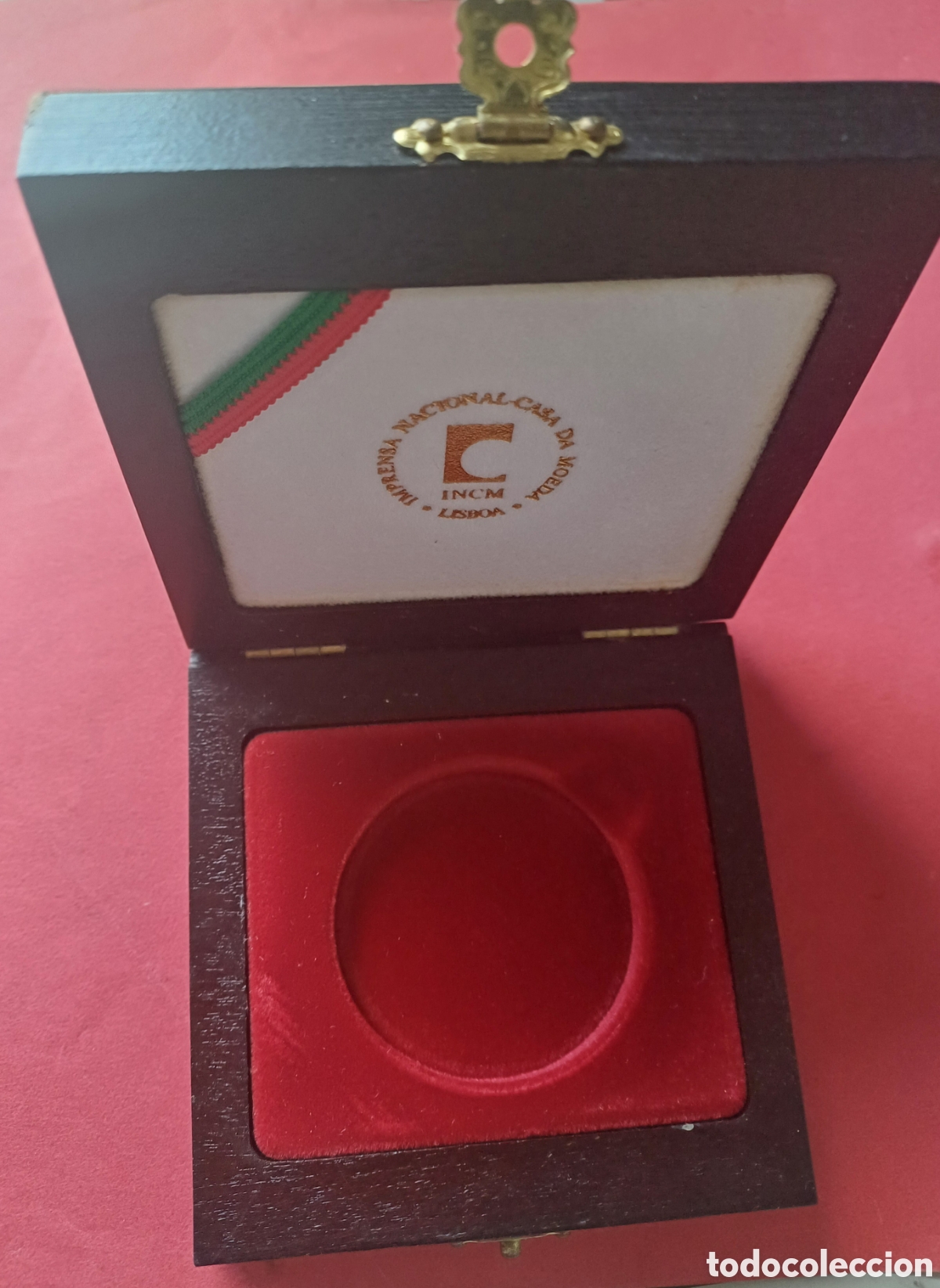 Material numism&aacute;tico: Estuche de madera para moneda o medalla - Foto 1