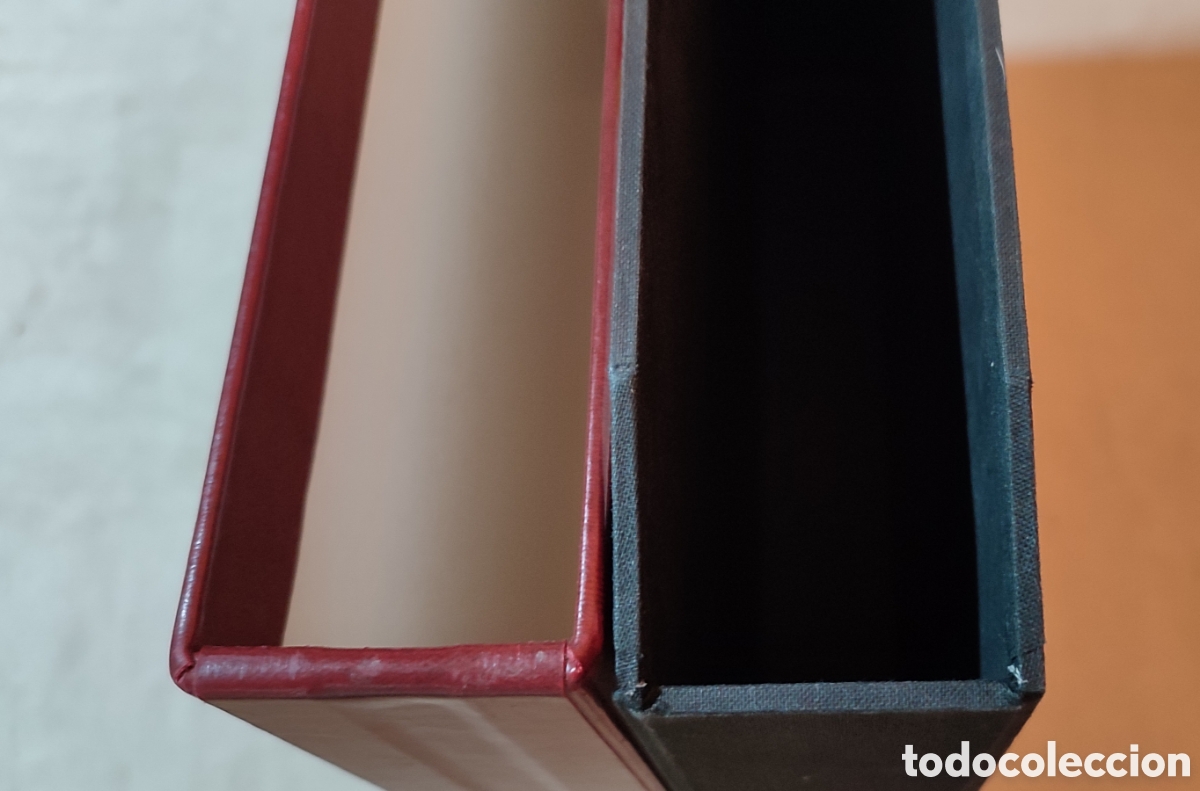 Material numism&aacute;tico: 2 Cajas de Archivadores - Foto 3
