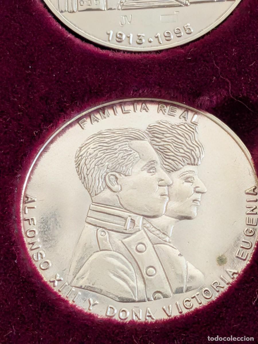 Material numism&aacute;tico: Familia Real en el Palacio de la Magdalena - Foto 4