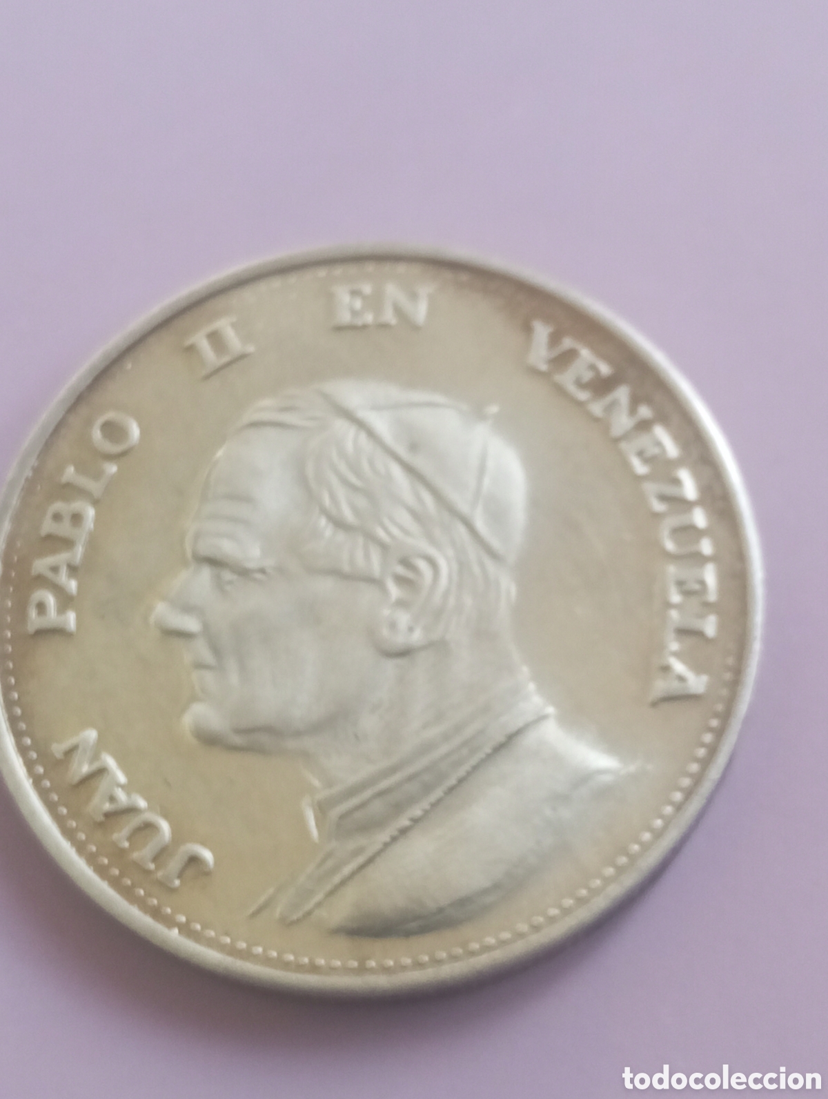 Material numism&aacute;tico: Moneda de plata de Juan Pablo segundo en Venezuela