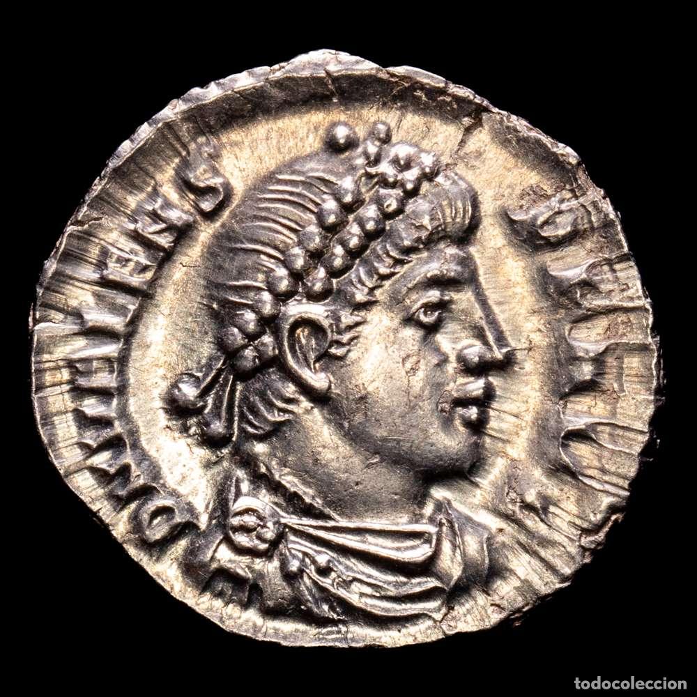 Material numism&aacute;tico: VALENS (364-378). Siliqua. Antioqu&iacute;a. RIC 34b.4. 1,51 g. 19 mm. Sin circular.