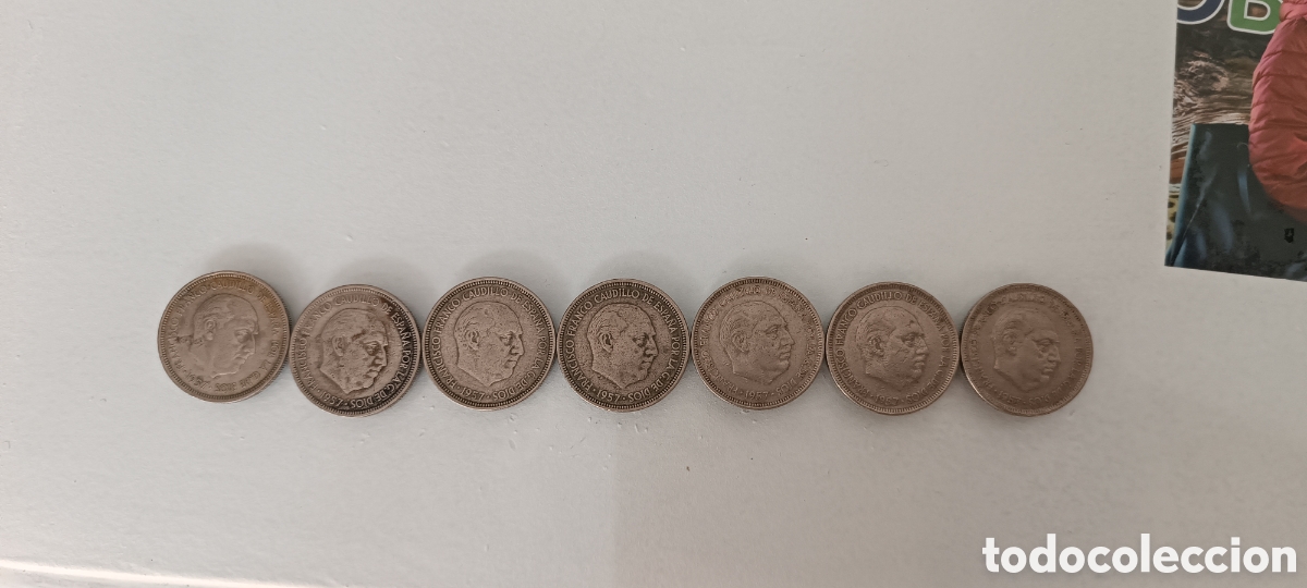 Material numism&aacute;tico: Lote 7 monedas 5 pts Franco. 1957