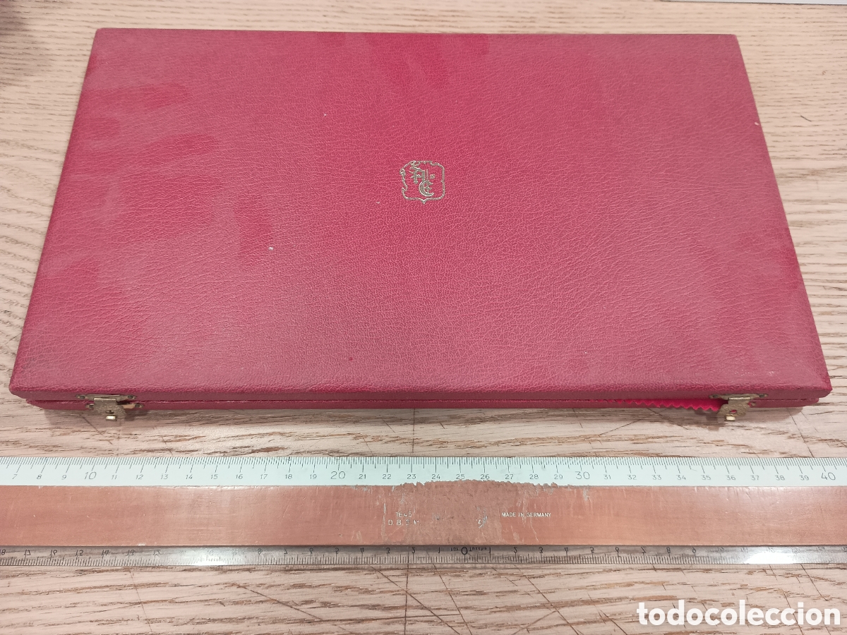 Material numism&aacute;tico: ESTUCHE PARA 20 MONEDAS - COLOR ROJO - ACU&Ntilde;ACIONES ESPA&Ntilde;OLAS S.A. BARCELONA