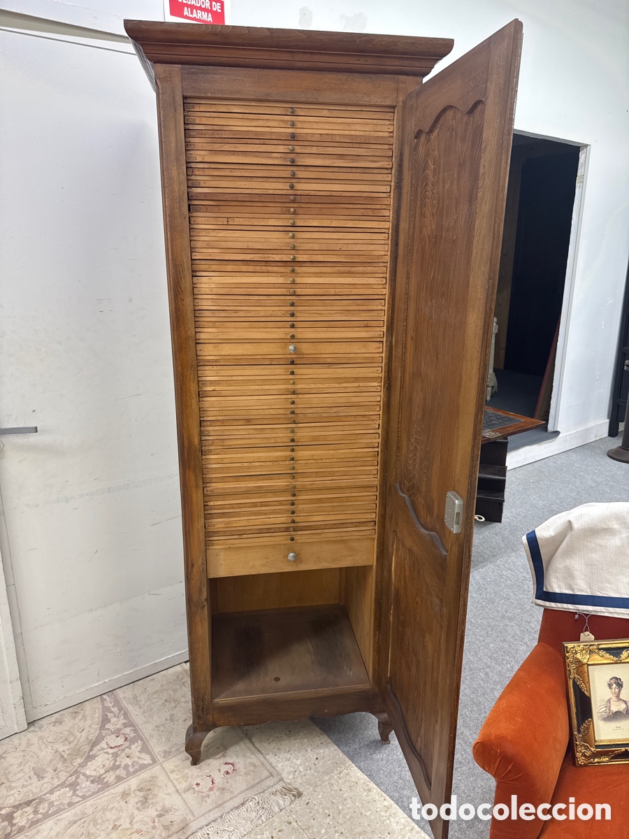Material numism&aacute;tico: Meuble de m&eacute;tier et rangement