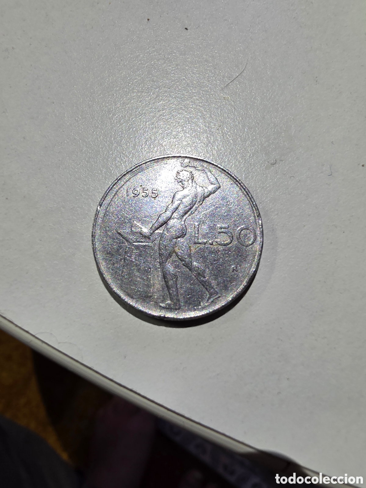 Material numism&aacute;tico: Moeda de L.50 1955 com erros de cunhagem - Foto 1