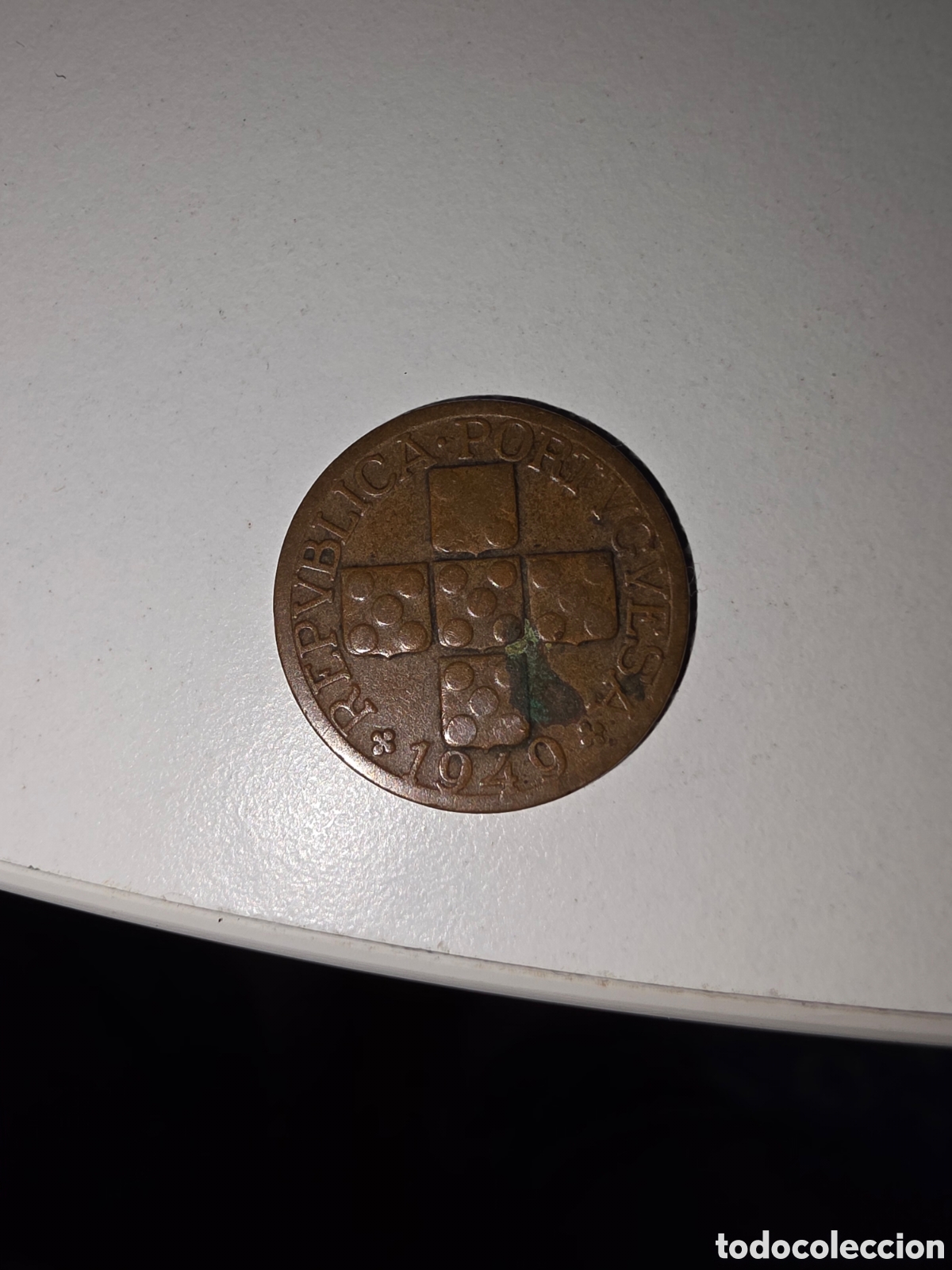 Material numism&aacute;tico: 3 Temos conhecimento de que existem interessados em adquirir ou negociar moedas antigas, pe&ccedil;as rara