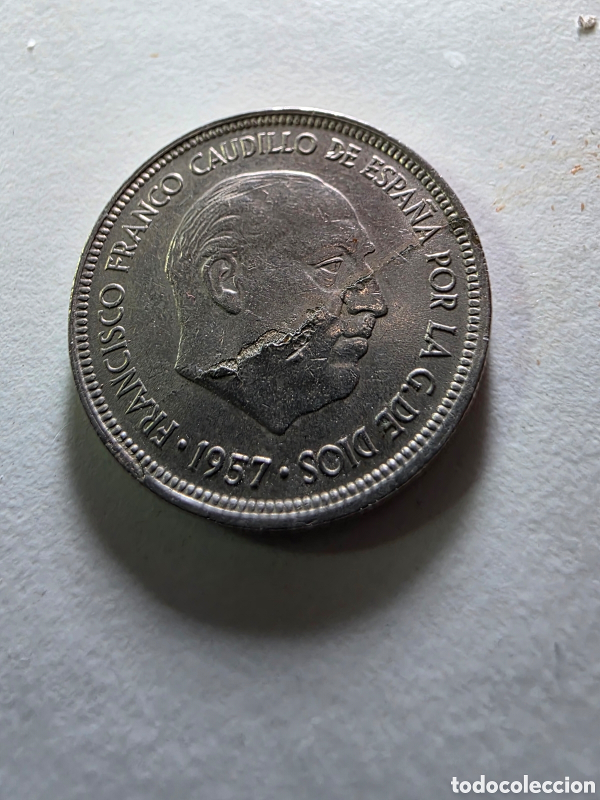 Material numism&aacute;tico: 5 ptas 1957 com defeito cunhagem grande - Foto 1