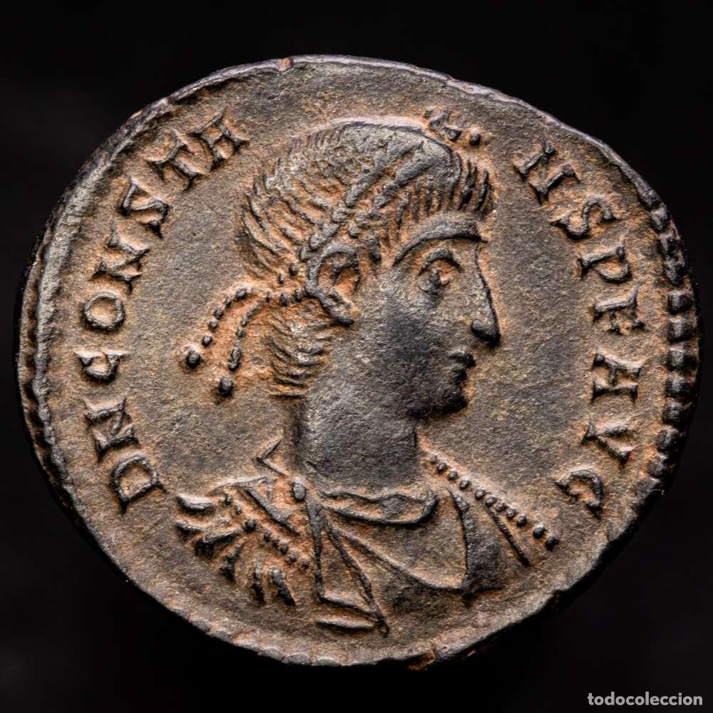 Material numism&aacute;tico: Constancio II BI Centenionalis. Roma, 348-350 d. C. RIC VIII 107. 5,19 Gr. MBC+.