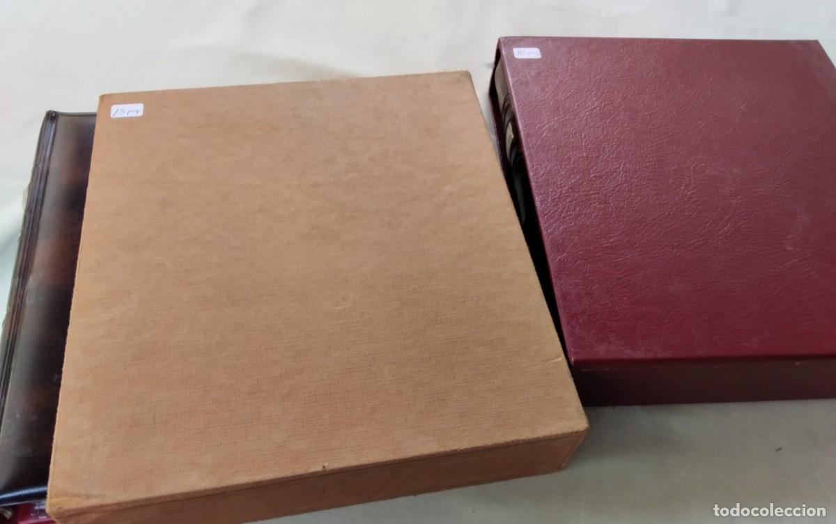Material numism&aacute;tico: DOS ALBUMES PARA MONEDAS EN CAJETIN , UNO CON10 PAGINAS Y EL OTRO CON 15 , EN GENERAL BUEN ESTADO