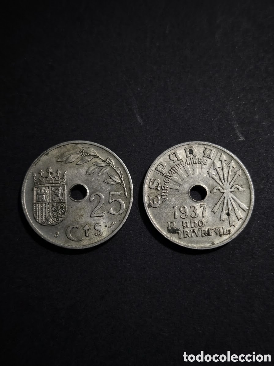 Material numism&aacute;tico: 25 c&eacute;ntimos de 1937 (II A&ntilde;o Triunfal),