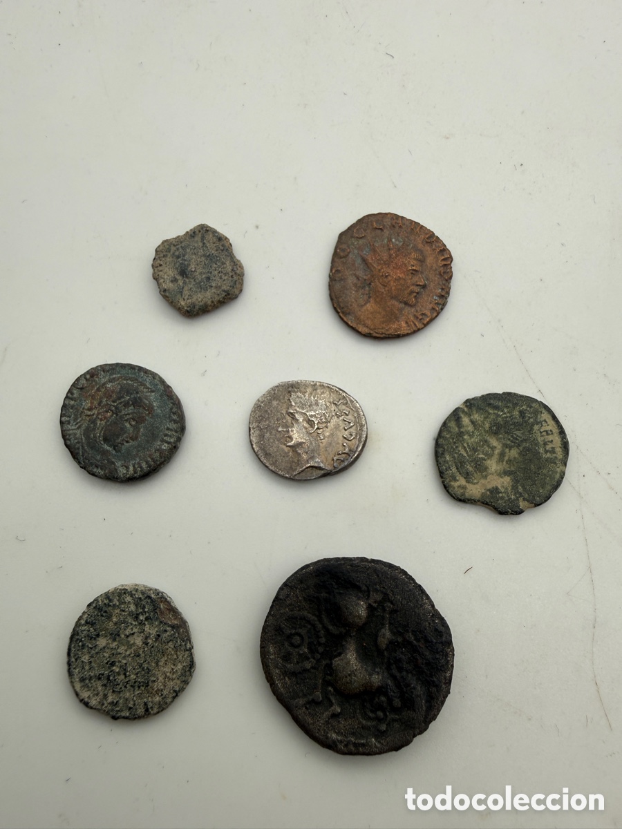 Mat&eacute;riel numismatique: Lote de 7 monedas antiguas &ndash; posible denario de Augusto y bronces