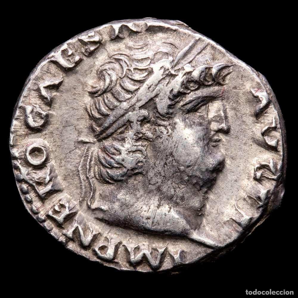 Material numism&aacute;tico: Ner&oacute;n. Denario. 65-66 dC Roma. (Ric-I 60). (Bmcre-90). (Rsc-314). Ag. 3,13 gramos. MBC+. Escasa.