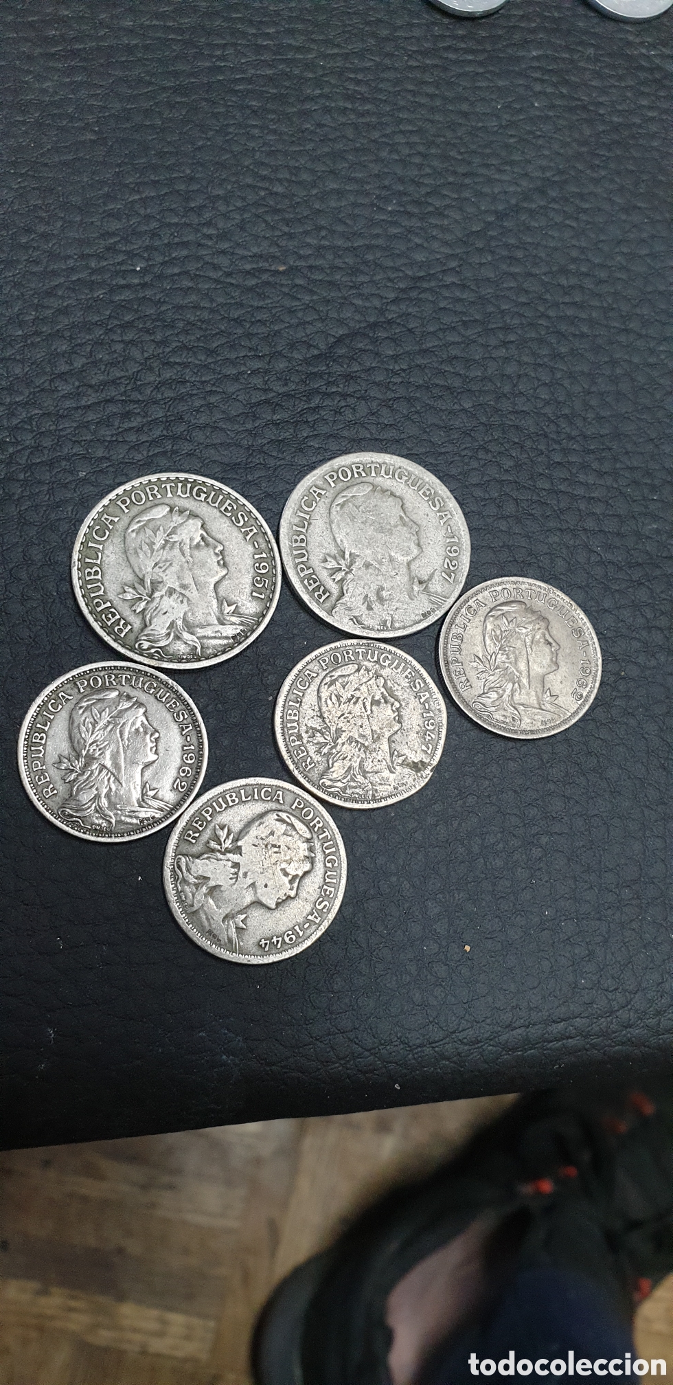Numismatic Material: moneda de 1 Escudo o 50 Centavos de la Rep&uacute;blica Portuguesa del a&ntilde;o 1927 j en adelante