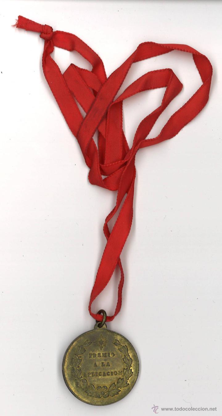 Medallas condecorativas: Reverso. - Foto 2