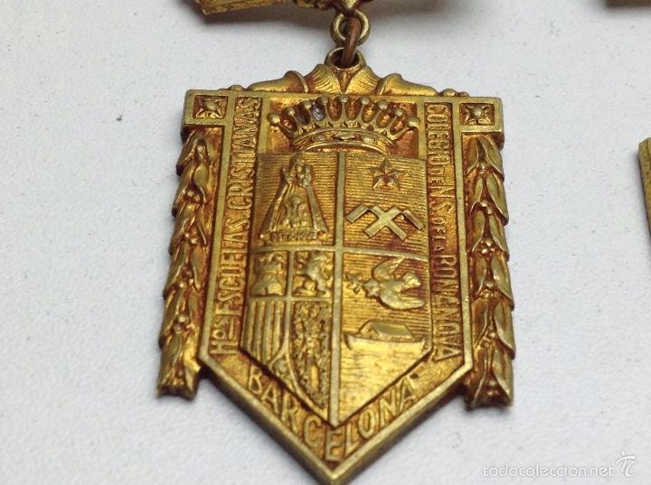 Medallas condecorativas: LOTE MEDALLAS LA SALLE BONANOVA CURSOS 64/65. 66/67 - Foto 3 - 60270771
