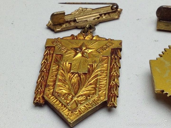 Medallas condecorativas: LOTE MEDALLAS LA SALLE BONANOVA CURSOS 64/65. 66/67 - Foto 5 - 60270771