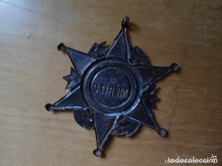 Medallas condecorativas: ANTIGUA MEDALLA AL MERITO - Foto 2