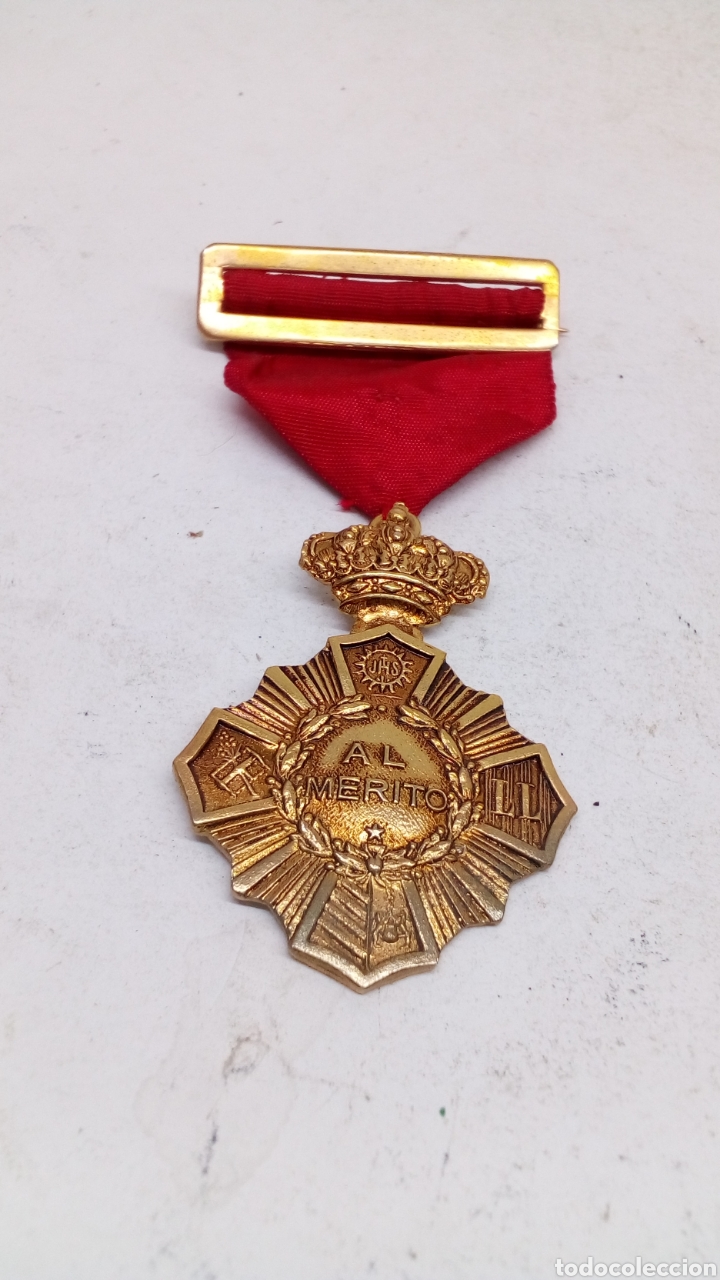 Medallas condecorativas: Medalla al merito - Foto 1