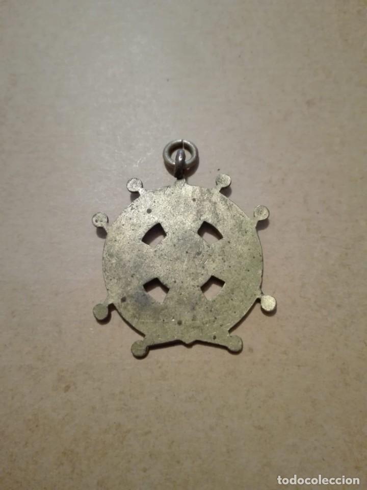 Medallas condecorativas: ANTIGUA MEDALLA AL MERITO - Foto 2