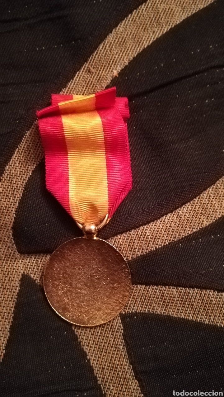 Medallas condecorativas: Medalla de Transfusiones de sangre del ej&eacute;rcito - Foto 2